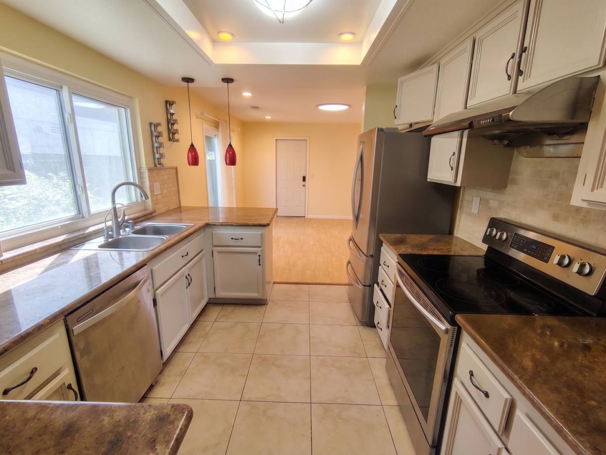 House for rent at 4653 Dinuba St, Union City, CA 94587