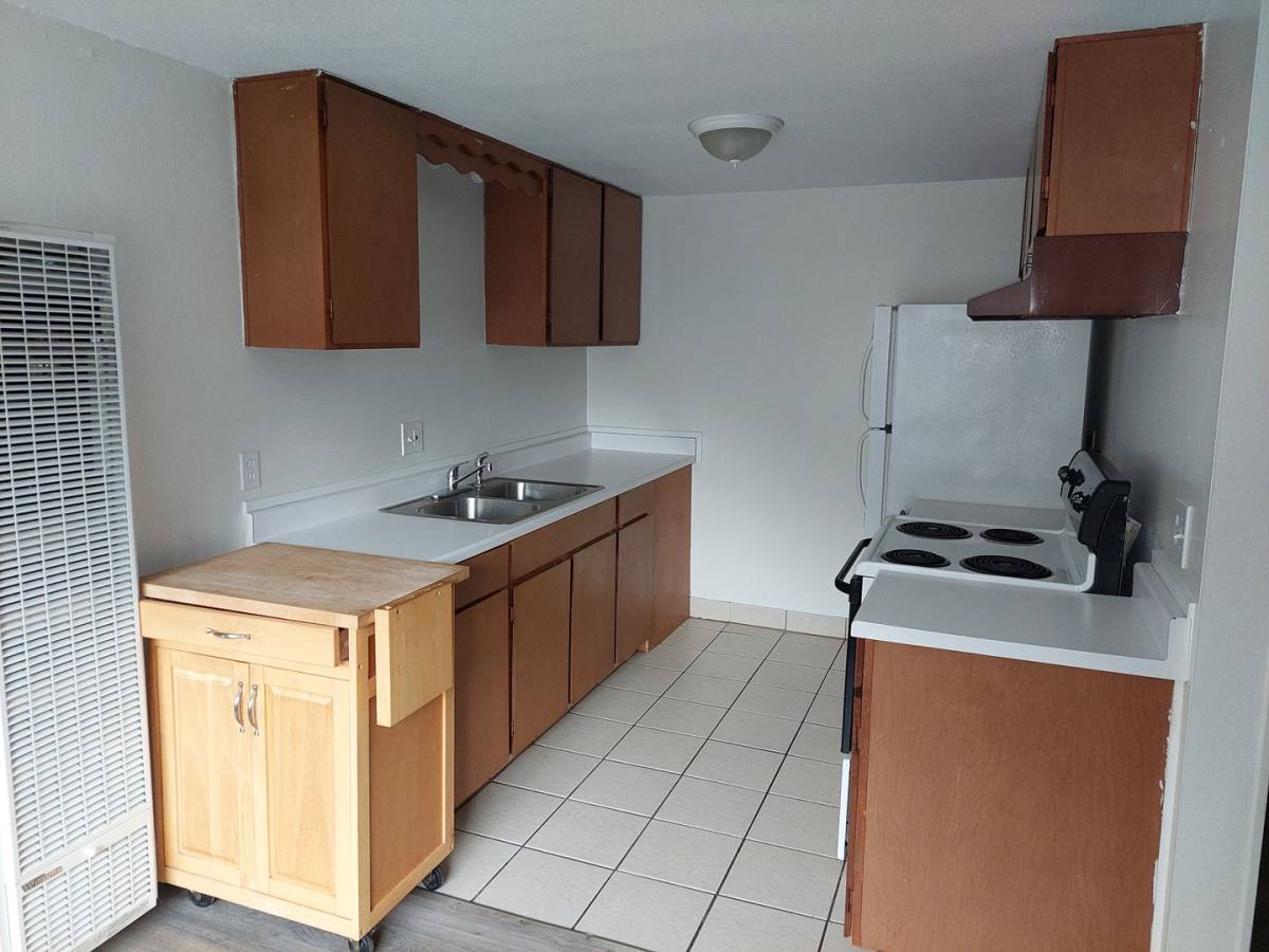 Apartment for rent at 970-976 Glorene Ave, South Lake Tahoe, CA 96150