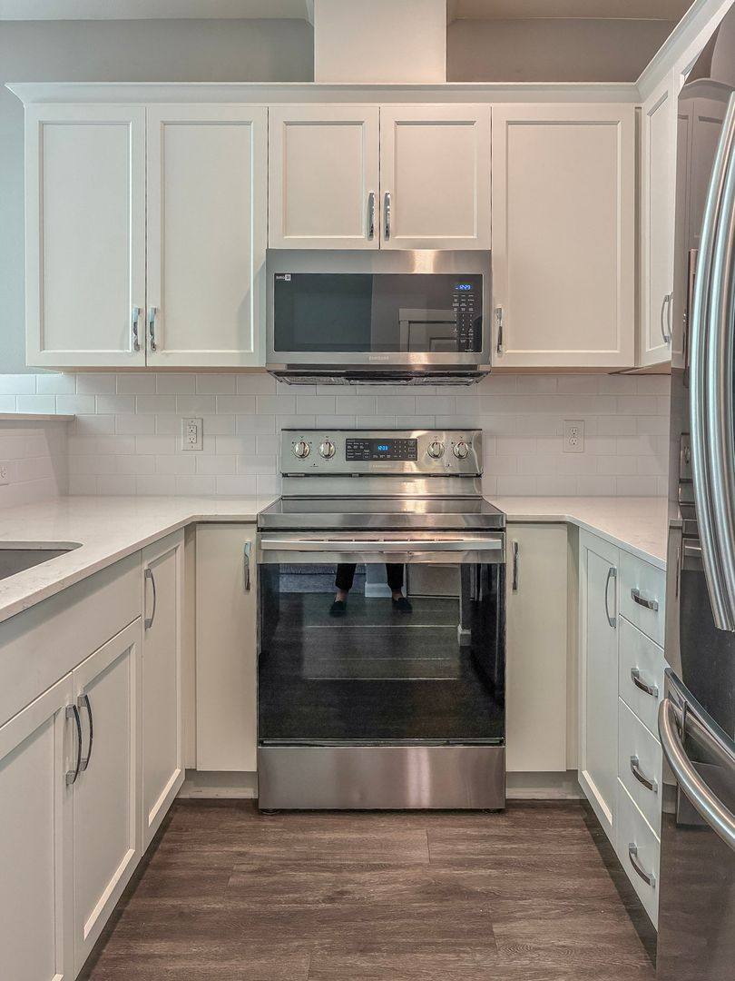 Apartment for rent at 7100 N Greenwich Ave, Portland, OR 97217
