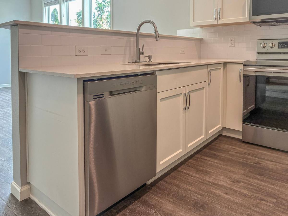 Apartment for rent at 7100 N Greenwich Ave, Portland, OR 97217