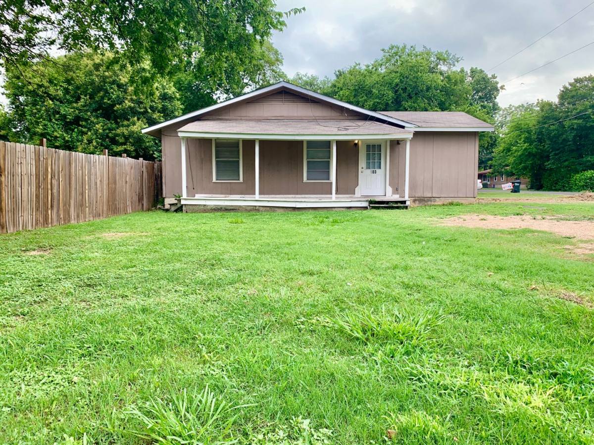 Townhouse for rent at 101 103 Lockhart St, San Marcos, TX 78666