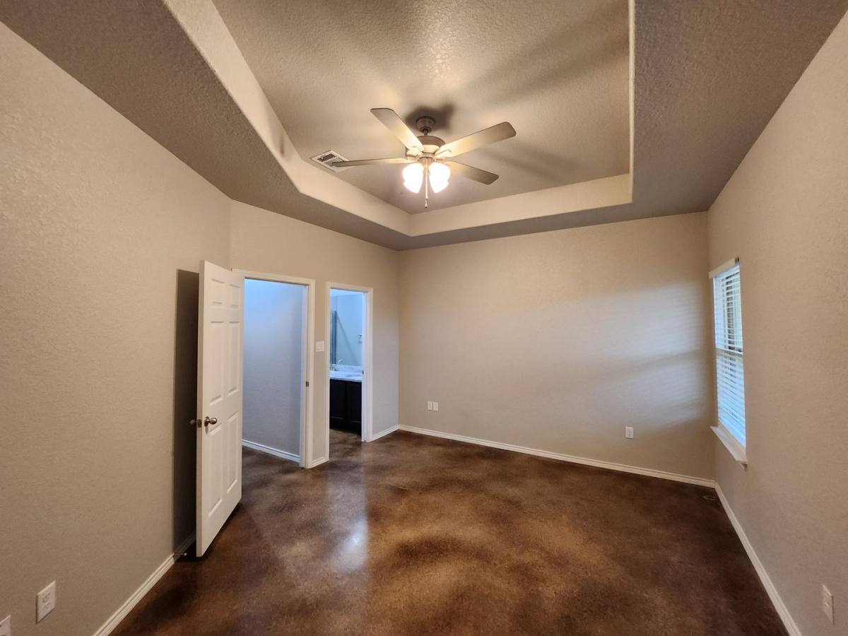Townhouse for rent at 620 Heathers Way, Seguin, TX 78155