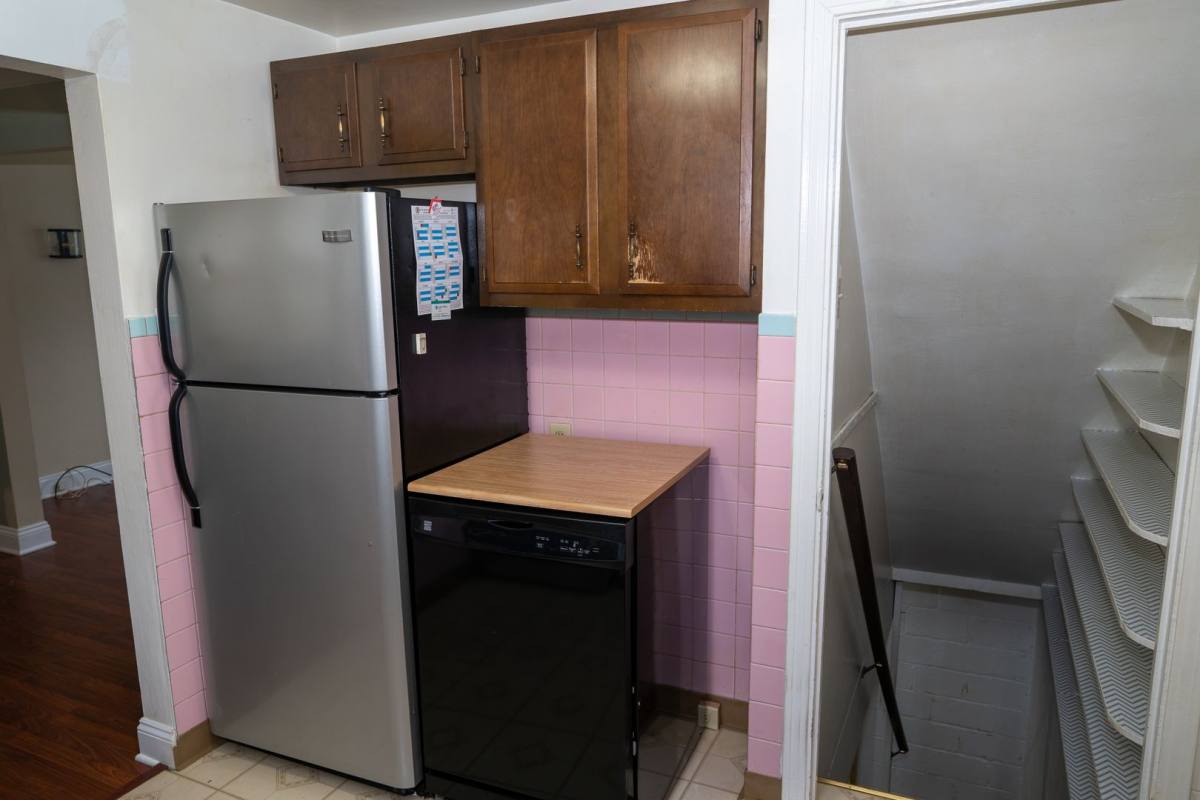 House for rent at 726 Hestor Dr, Pittsburgh, PA 15220