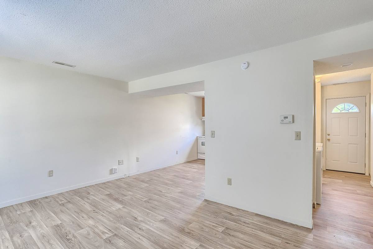 Apartment for rent at 605 English Creek Court, Champaign, IL 61821
