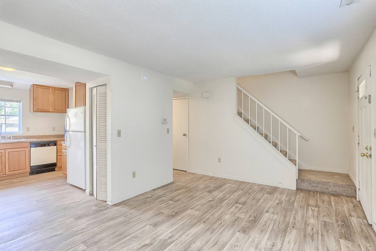 Apartment for rent at 605 English Creek Court, Champaign, IL 61821