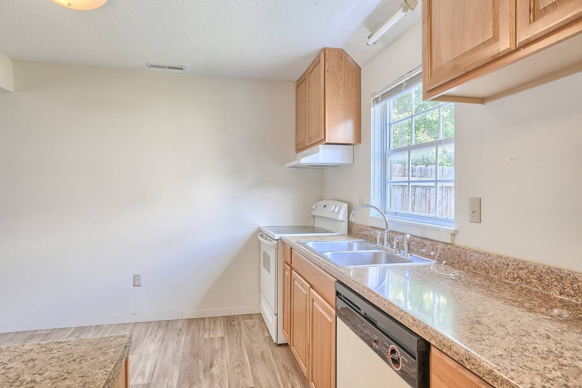 Apartment for rent at 605 English Creek Court, Champaign, IL 61821