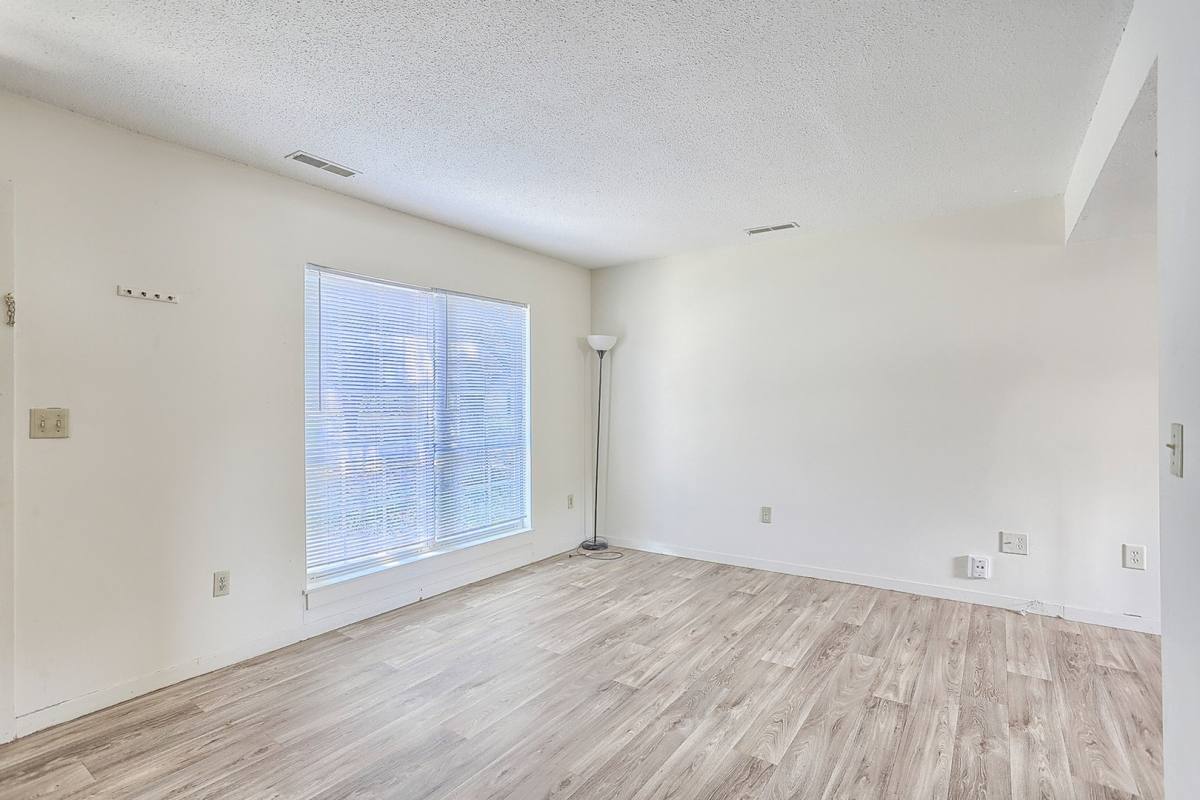 Apartment for rent at 605 English Creek Court, Champaign, IL 61821