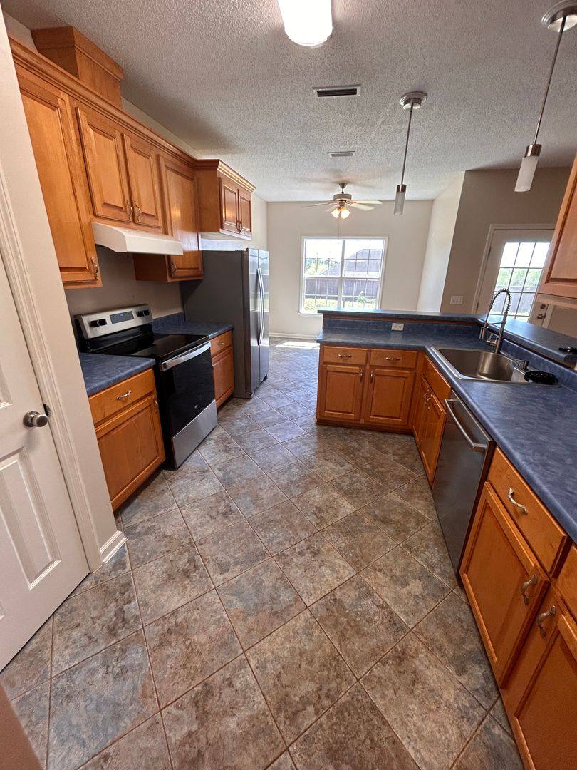 House for rent at 113 Autumn Way, Enterprise, AL 36330