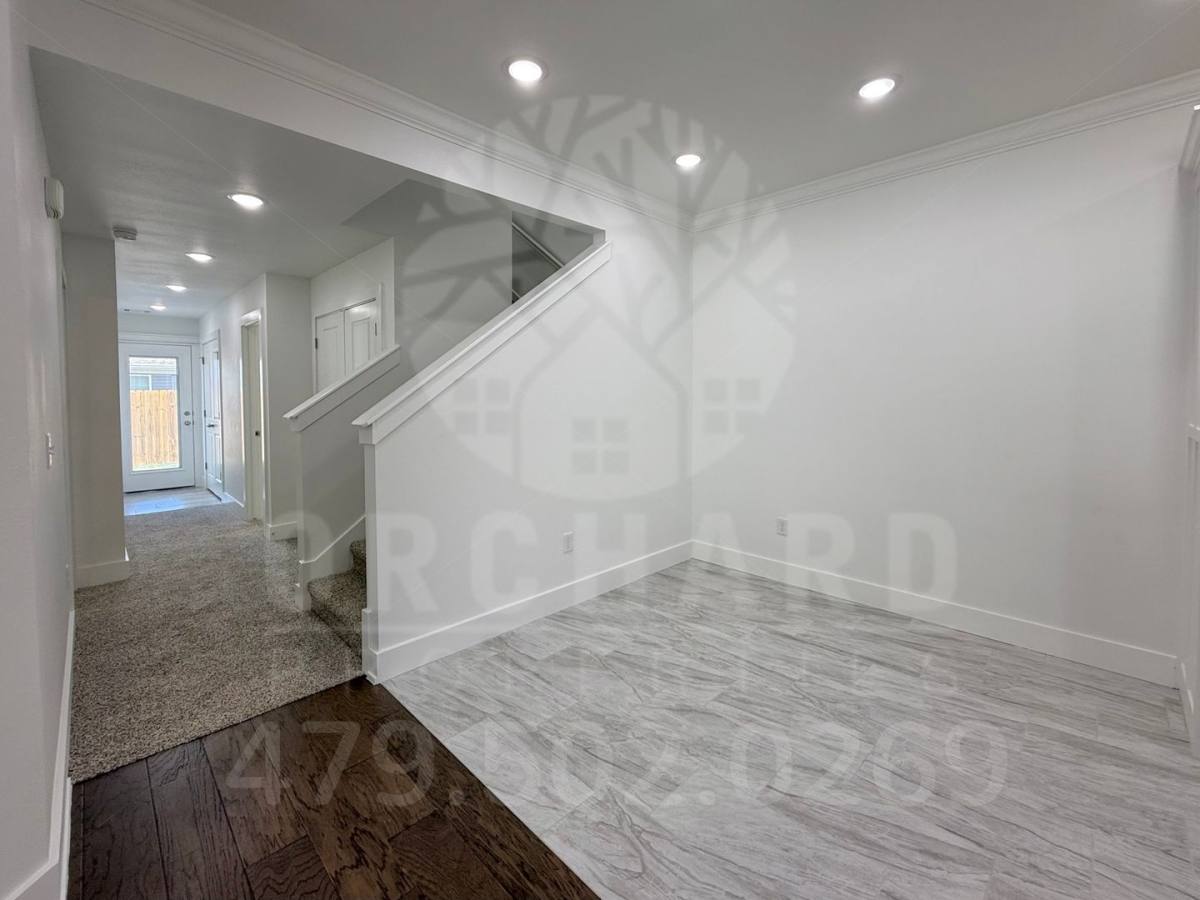 Apartment for rent at 1904 E Brookview Dr, Siloam Springs, AR 72761