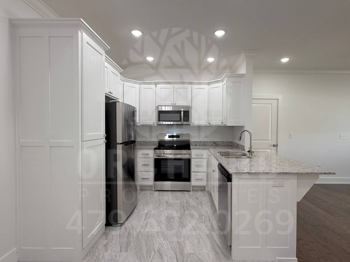 Apartment for rent at 1904 E Brookview Dr, Siloam Springs, AR 72761