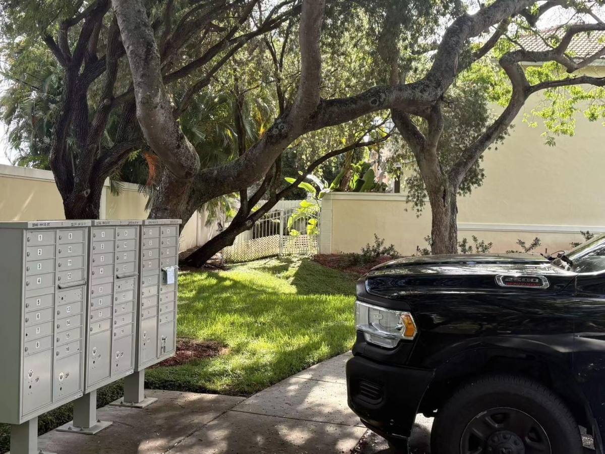 Townhouse for rent at 11500 NW 33rd St, Fort Lauderdale, FL 33323