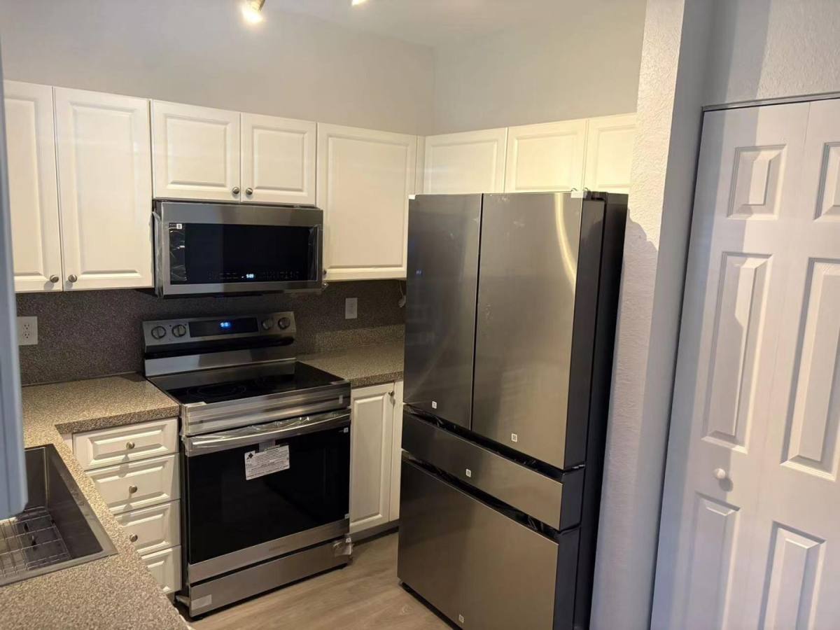 Townhouse for rent at 11500 NW 33rd St, Fort Lauderdale, FL 33323