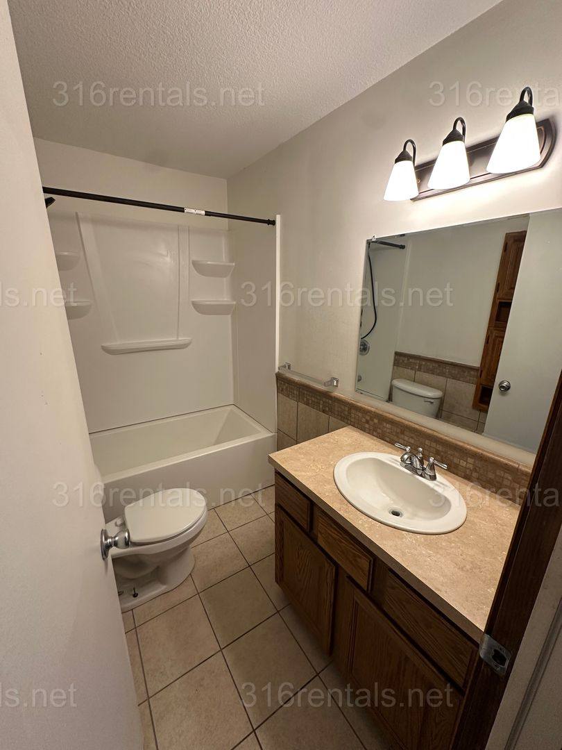 House for rent at 1748 S Meridian Ave, Wichita, KS 67213