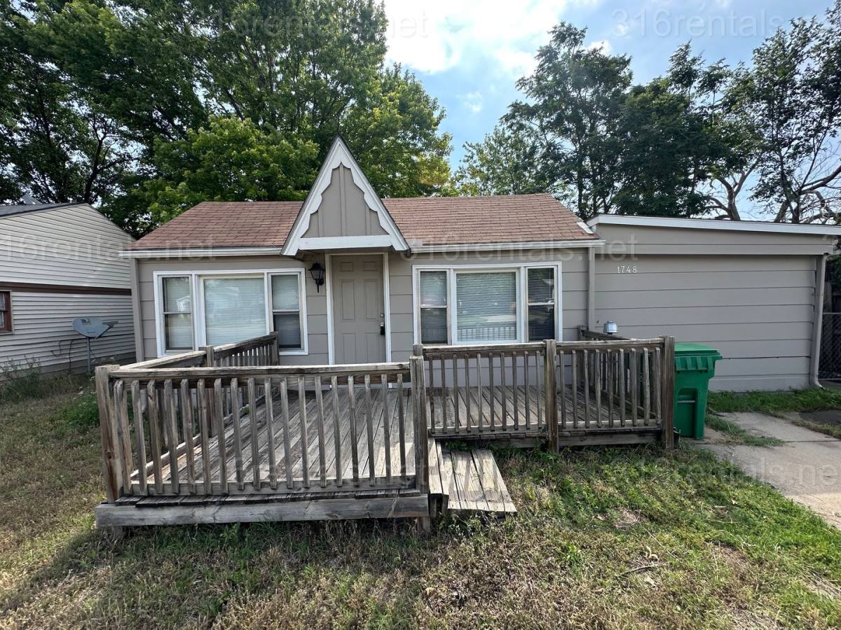 House for rent at 1748 S Meridian Ave, Wichita, KS 67213