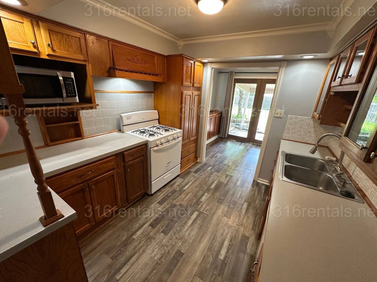 House for rent at 1748 S Meridian Ave, Wichita, KS 67213