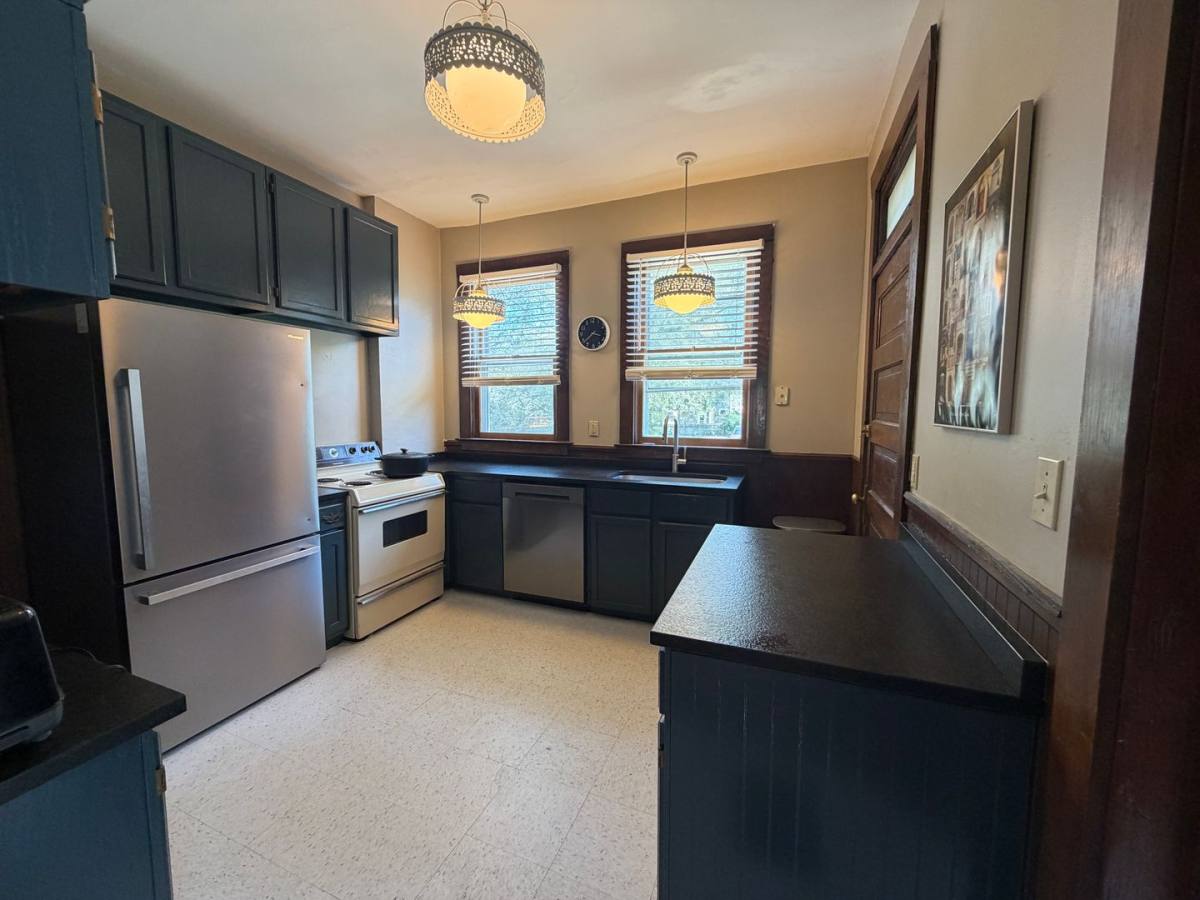 House for rent at 1125 W Jefferson Blvd, Fort Wayne, IN 46802