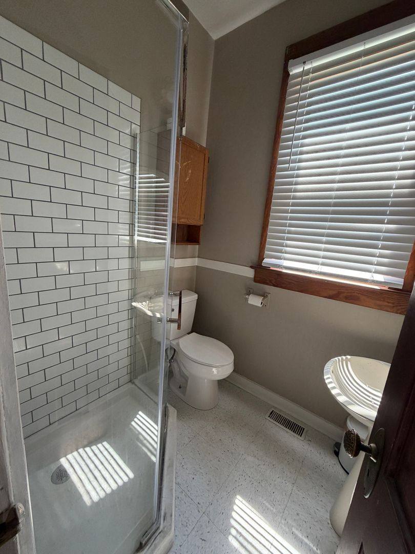 House for rent at 1125 W Jefferson Blvd, Fort Wayne, IN 46802