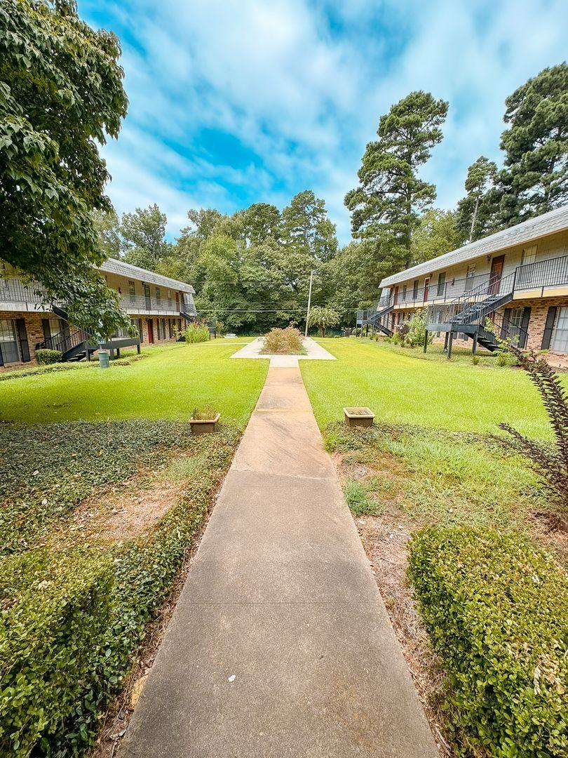 Condo for rent at 1602 N 7th, Longview, TX 75602