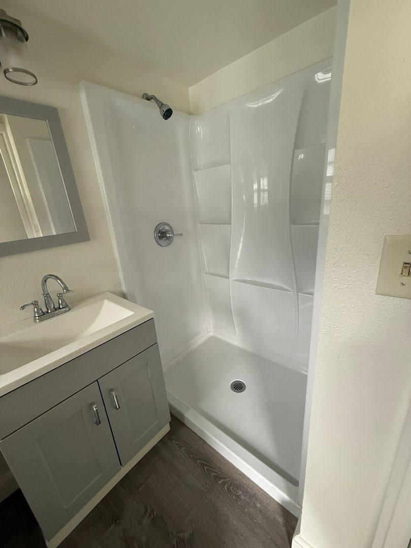 Apartment for rent at 1126 Grant St, Klamath Falls, OR 97603