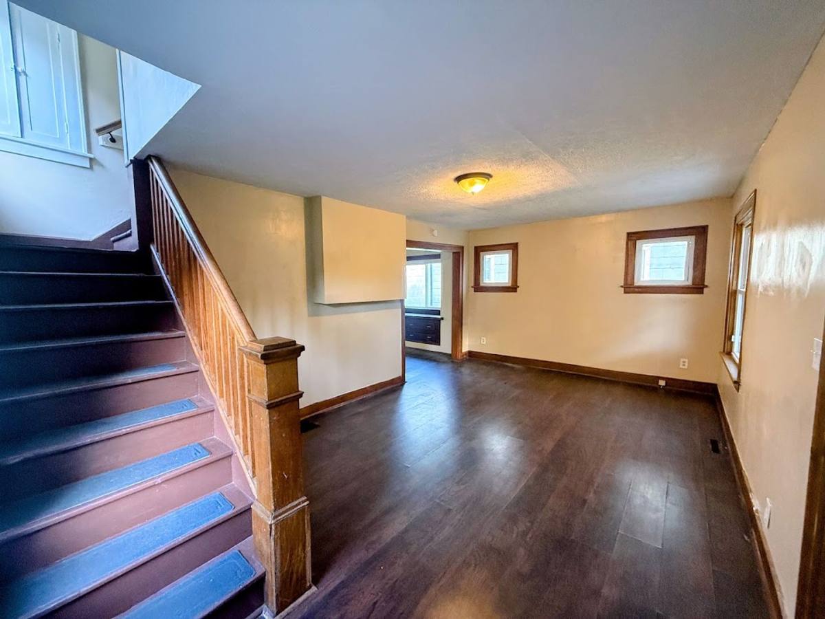 House for rent at 1055 Beardsley St, Akron, OH 44301