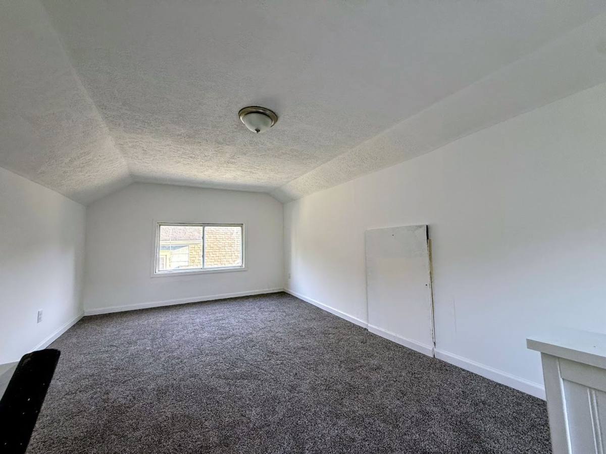 House for rent at 1055 Beardsley St, Akron, OH 44301