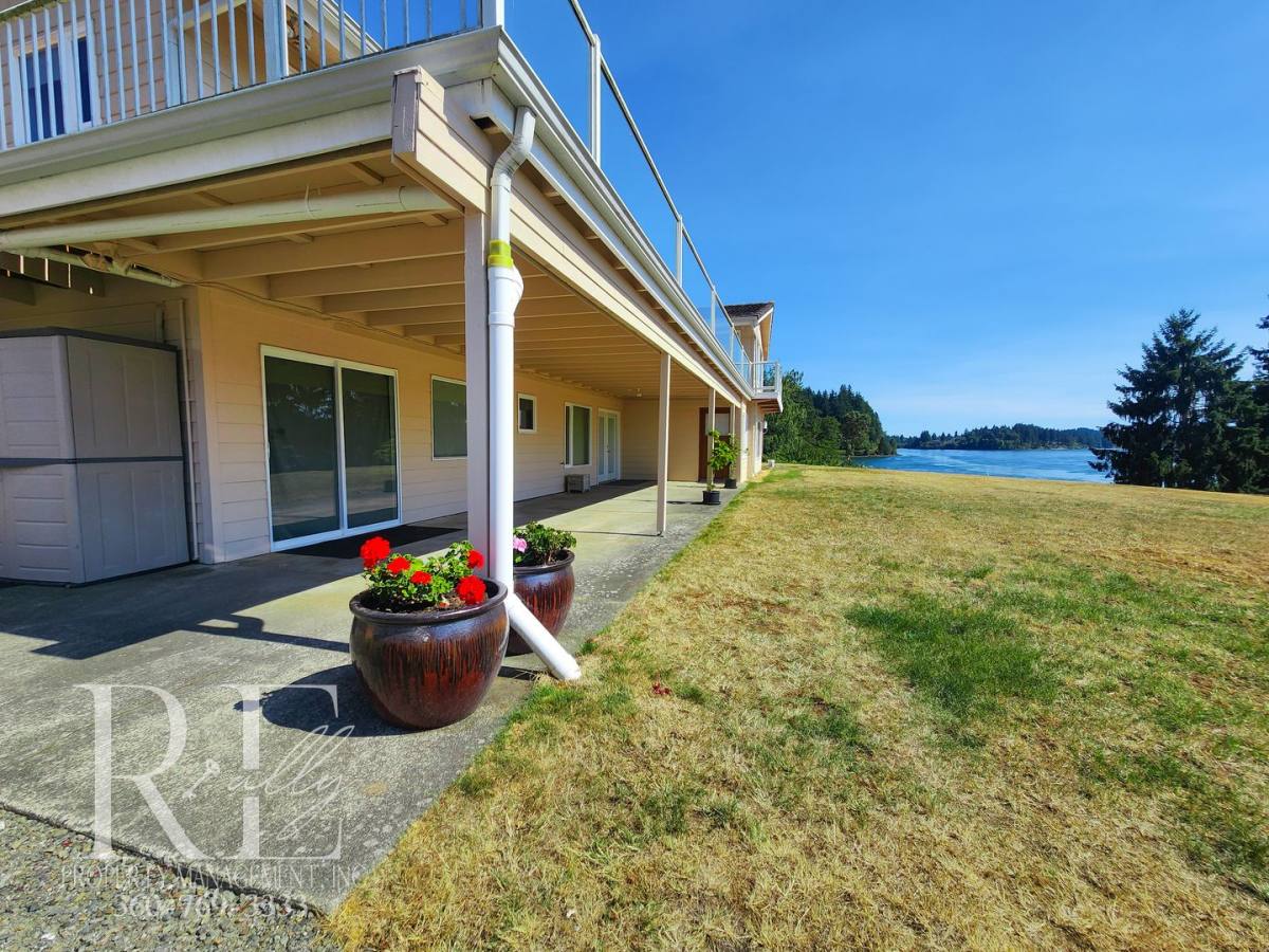 Apartment for rent at 515 Heritage Lane NW, Bremerton, WA 98310