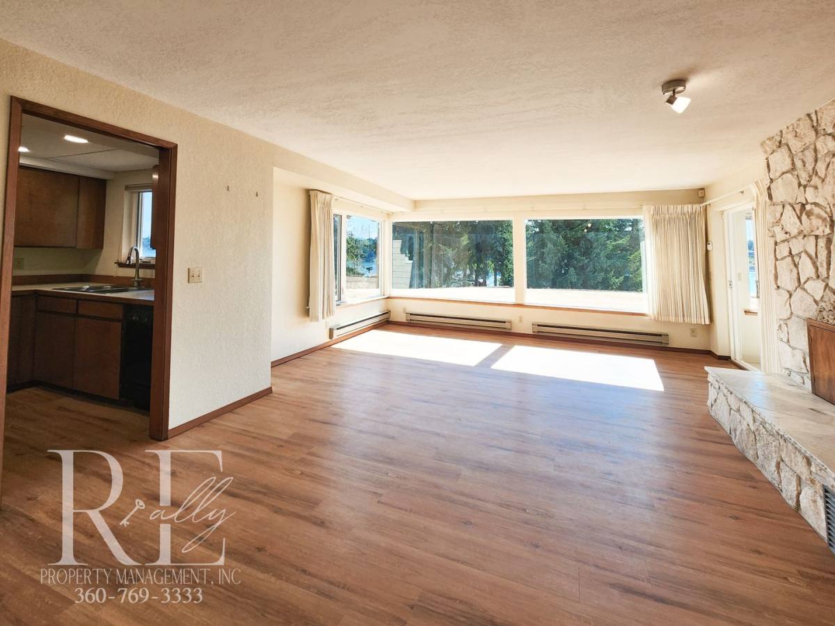 Apartment for rent at 515 Heritage Lane NW, Bremerton, WA 98310