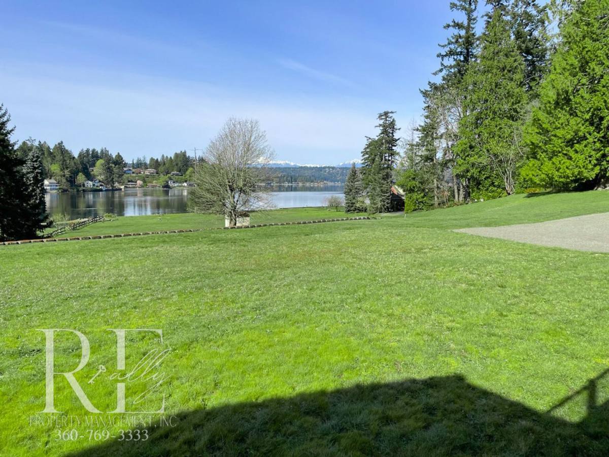 Apartment for rent at 515 Heritage Lane NW, Bremerton, WA 98310