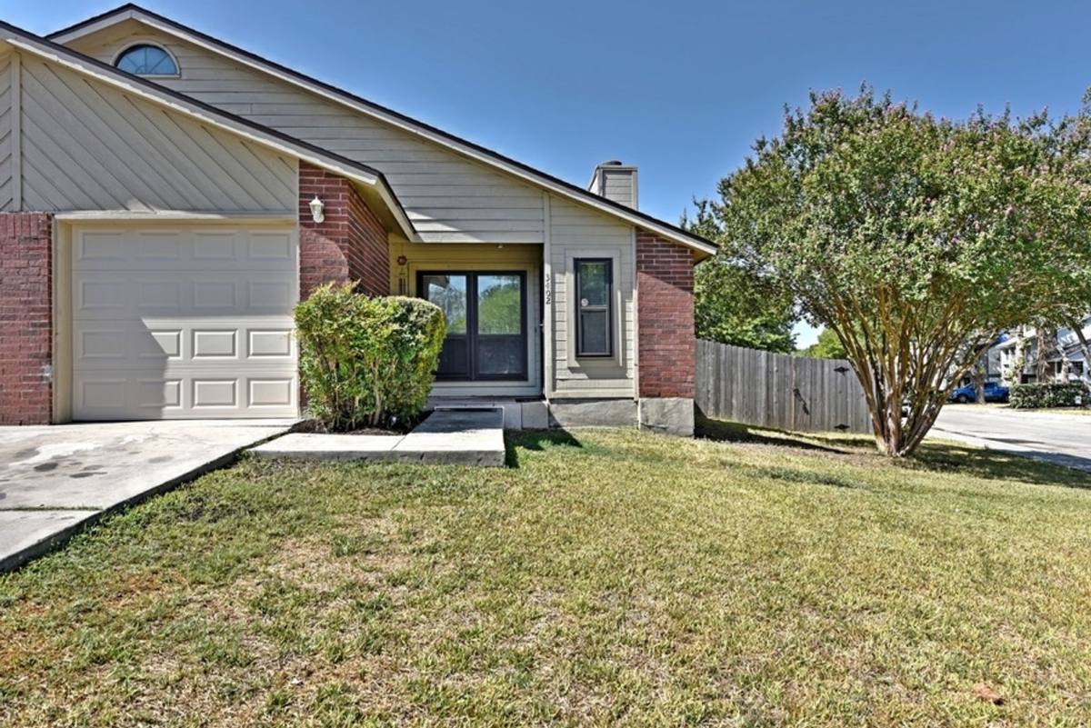 Apartment for rent at 3402 - 3404 Ridge Ash, San Antonio, TX 78247
