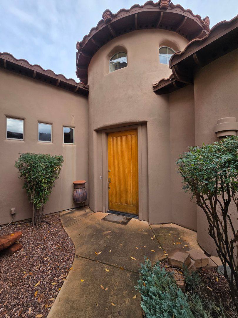 Townhouse for rent at 170 Colinas, Sedona, AZ 86351