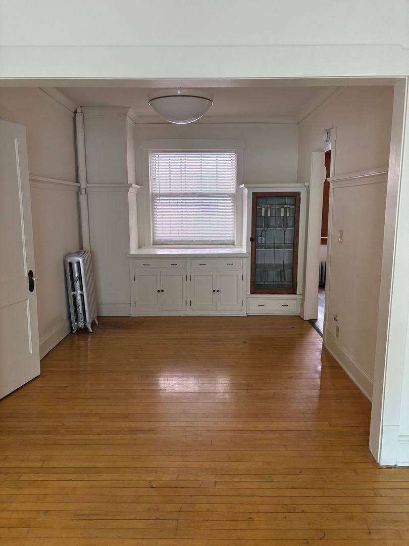 Apartment for rent at 804, 806, 808 N Van Buren, Milwaukee, WI 53202