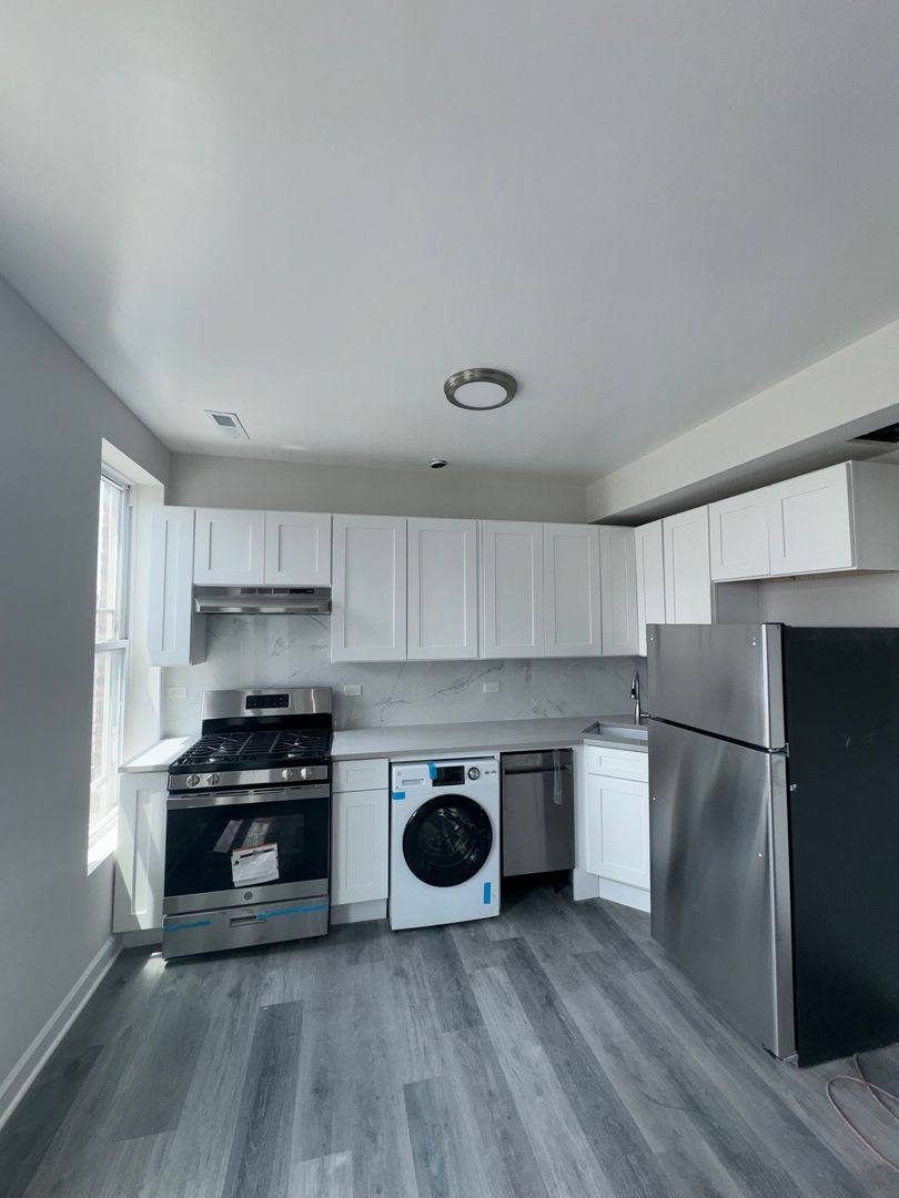Apartment for rent at 1626 S Throop St, Chicago, IL 60608