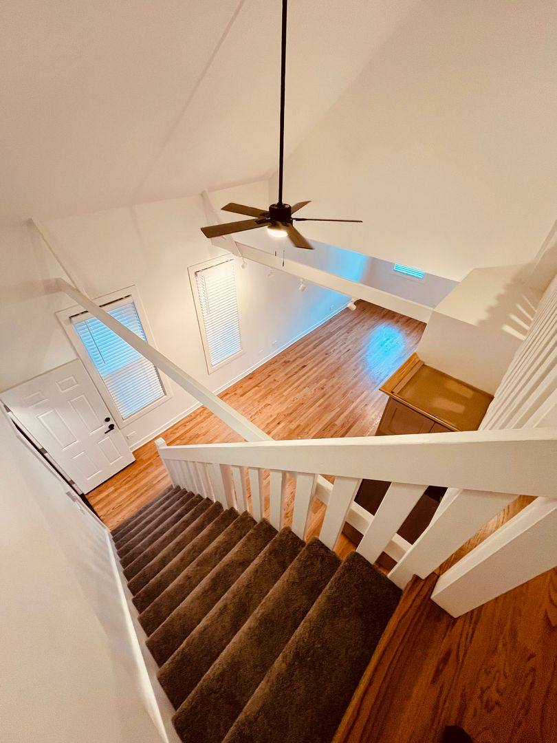 Apartment for rent at 2306 N Hoyne, Chicago, IL 60647