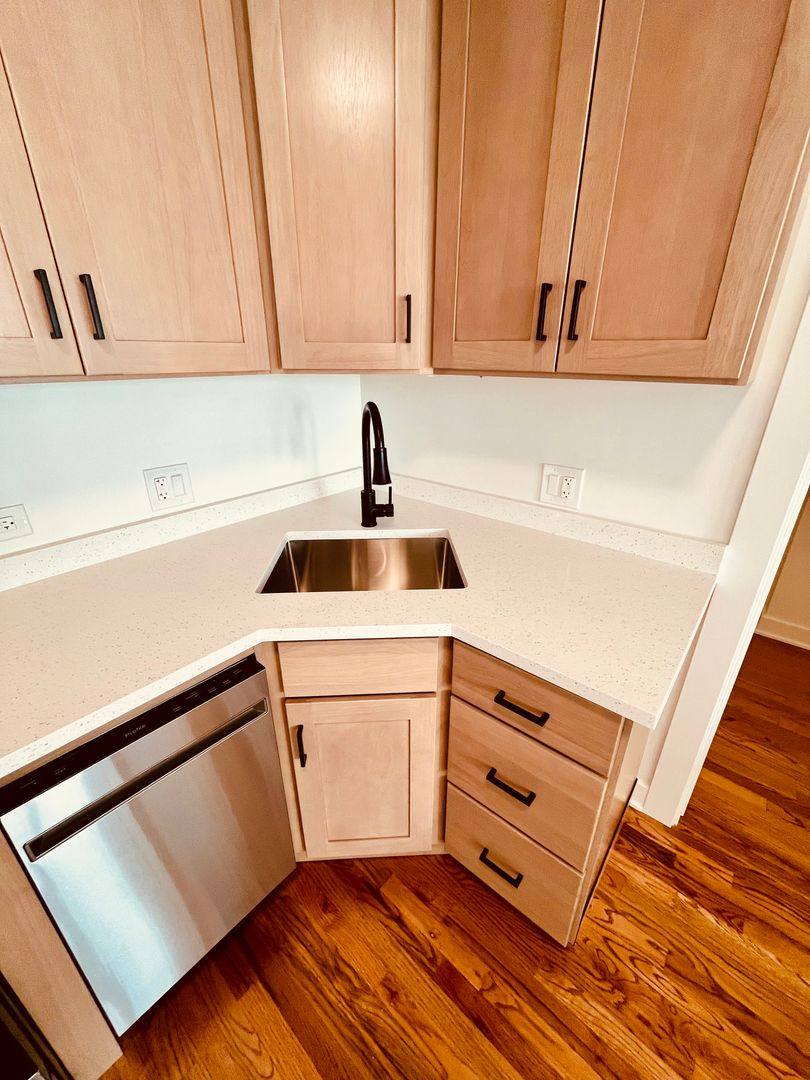2306 N Hoyne, Chicago, IL 60647 - Apartment for Rent - Image 7