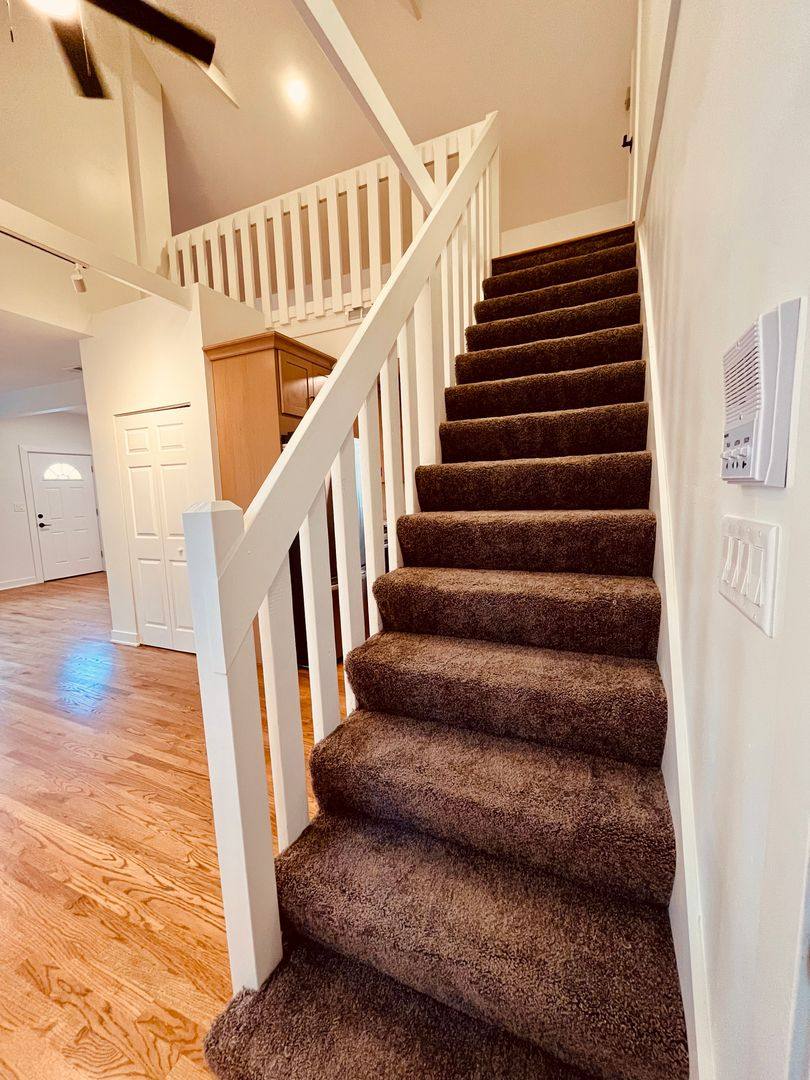 Apartment for rent at 2306 N Hoyne, Chicago, IL 60647
