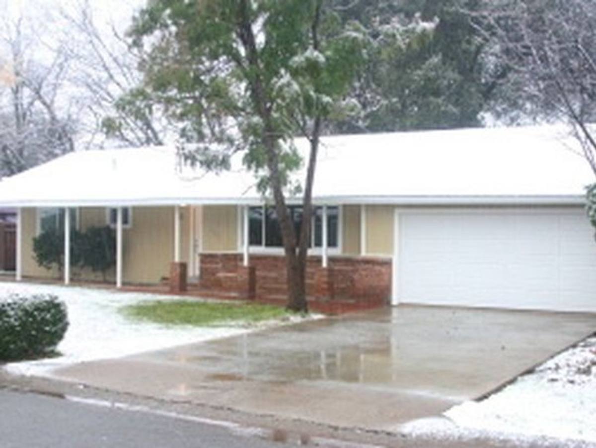 House for rent at 3952 Roesner, Redding, CA 96002