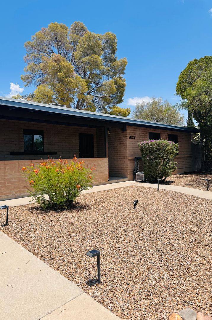 House for rent at 7221 E Brooks Dr, Tucson, AZ 85730
