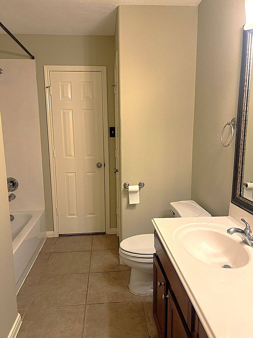House for rent at 18718 Walden Forest Dr, Humble, TX 77346