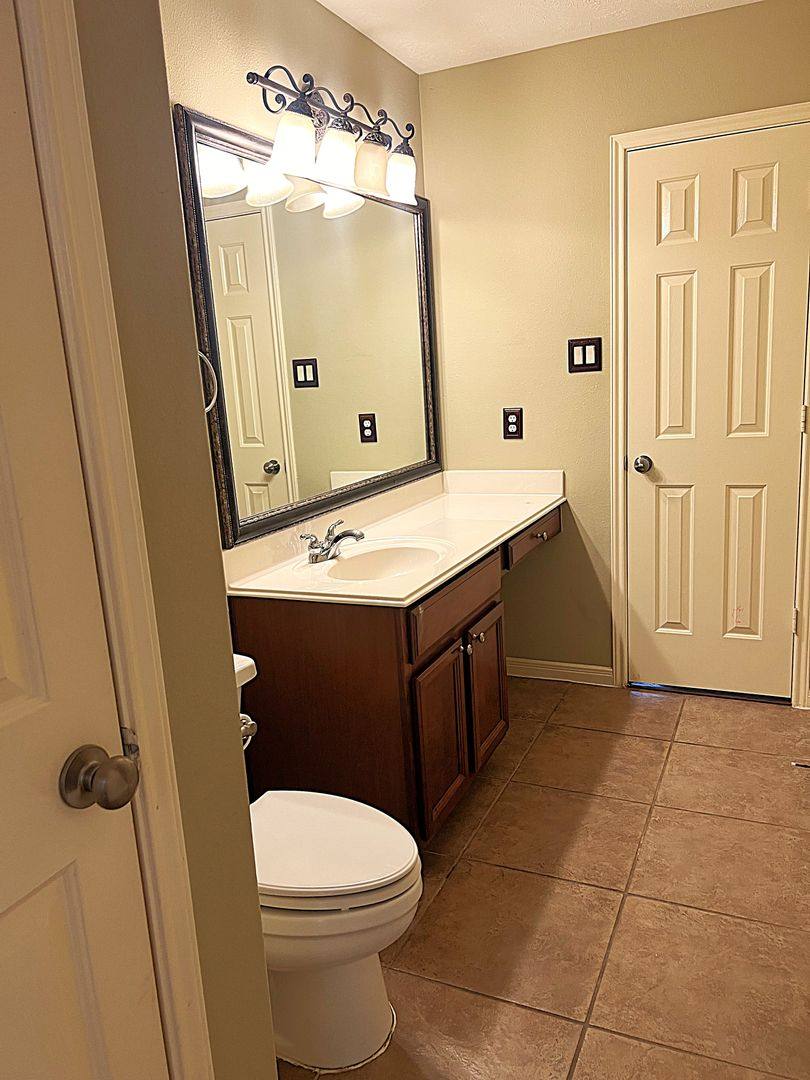 House for rent at 18718 Walden Forest Dr, Humble, TX 77346