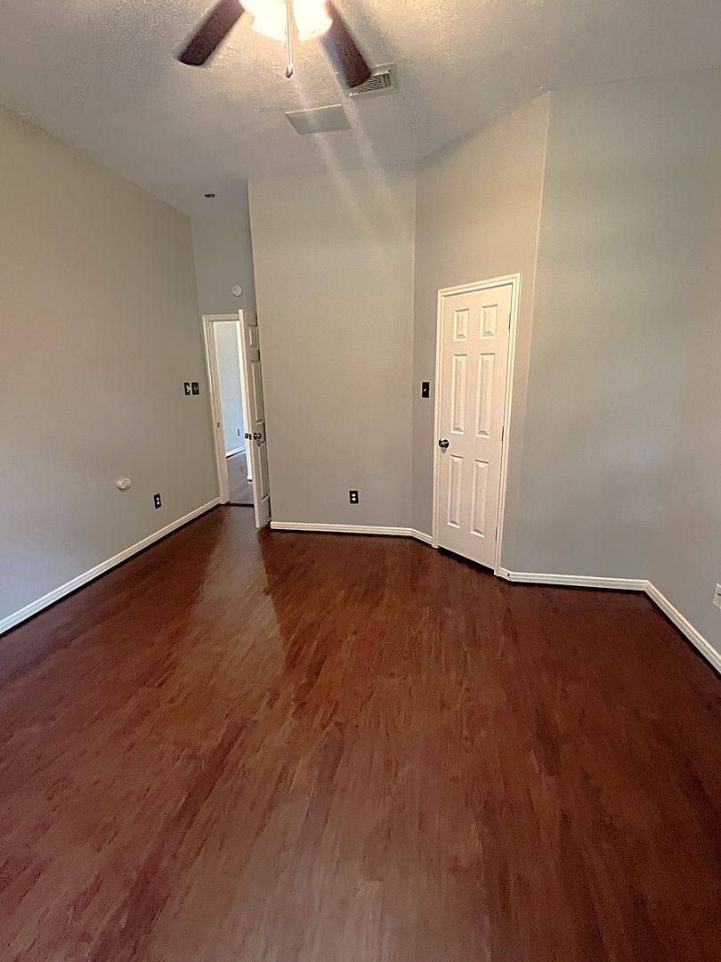 House for rent at 18718 Walden Forest Dr, Humble, TX 77346