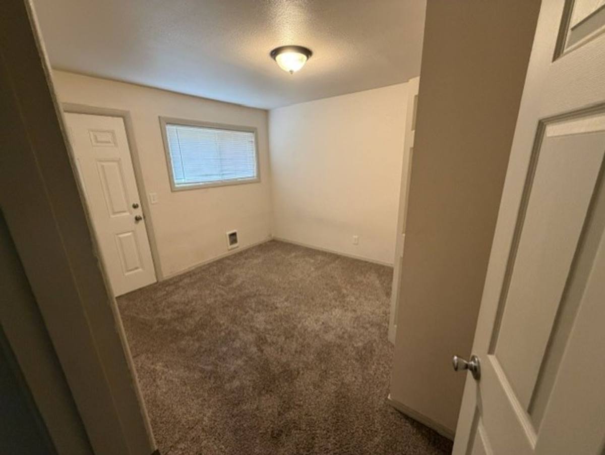 House for rent at 512 S Yew St, Centralia, WA 98531