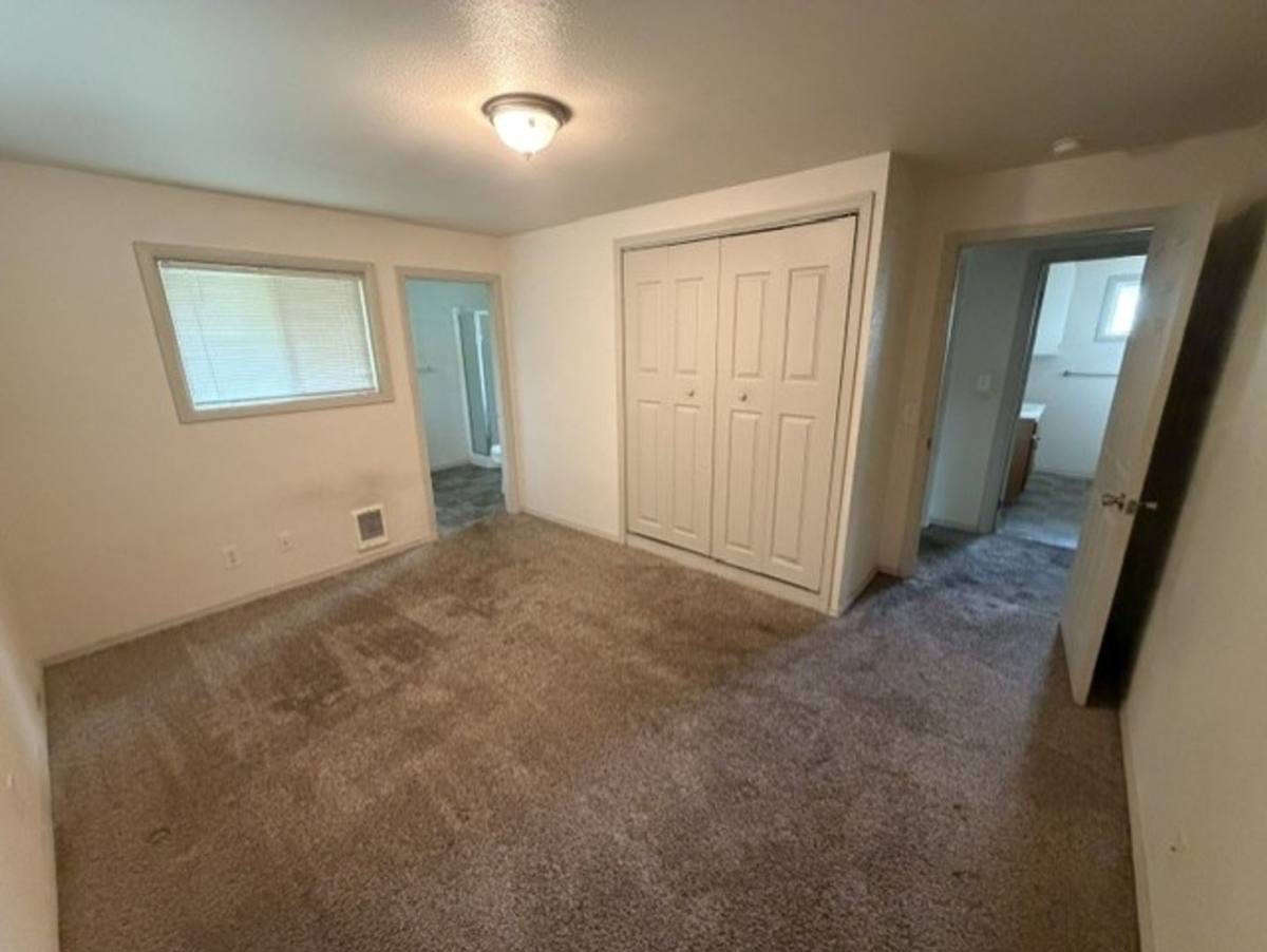 House for rent at 512 S Yew St, Centralia, WA 98531