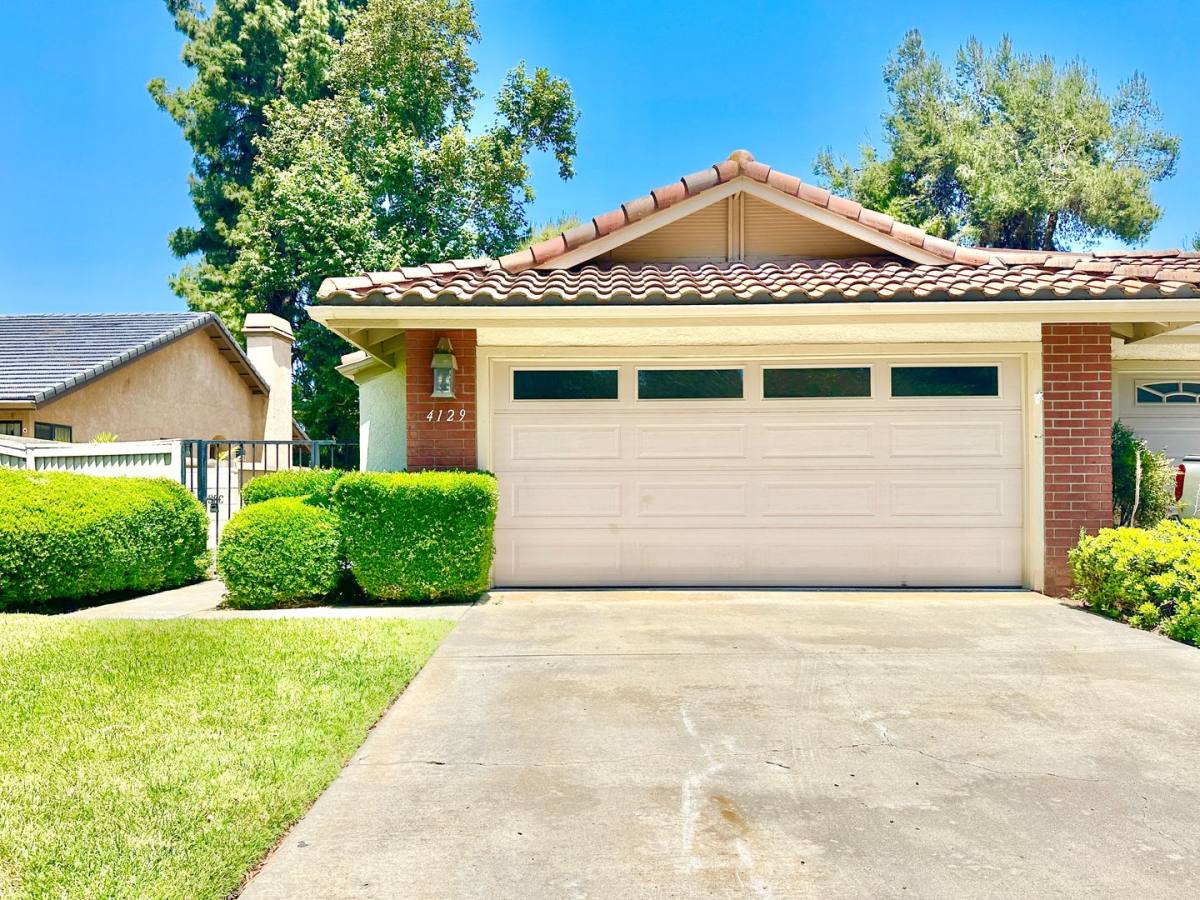 House for rent at 4129 Los Padres Dr, Fallbrook, CA 92028