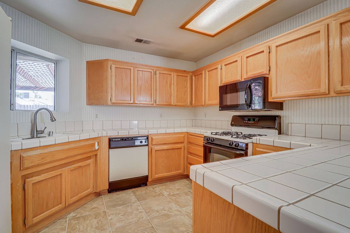 House for rent at 4005 Asino Ave, Bakersfield, CA 93313