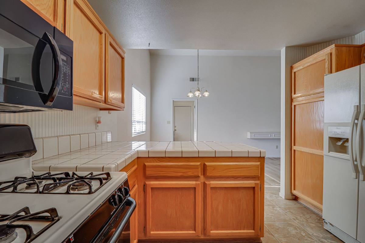 House for rent at 4005 Asino Ave, Bakersfield, CA 93313