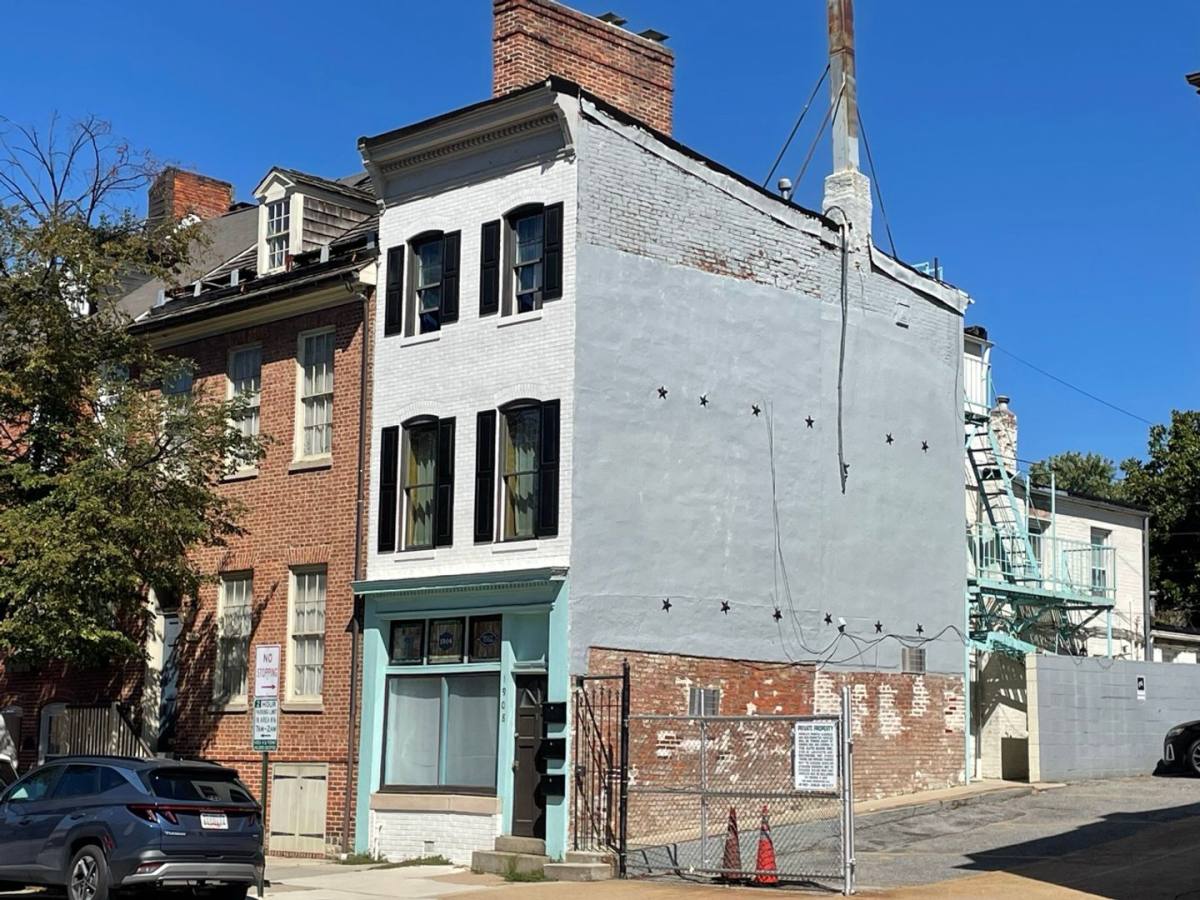 Apartment for rent at 1908 Aliceanna St, Baltimore, MD 21231