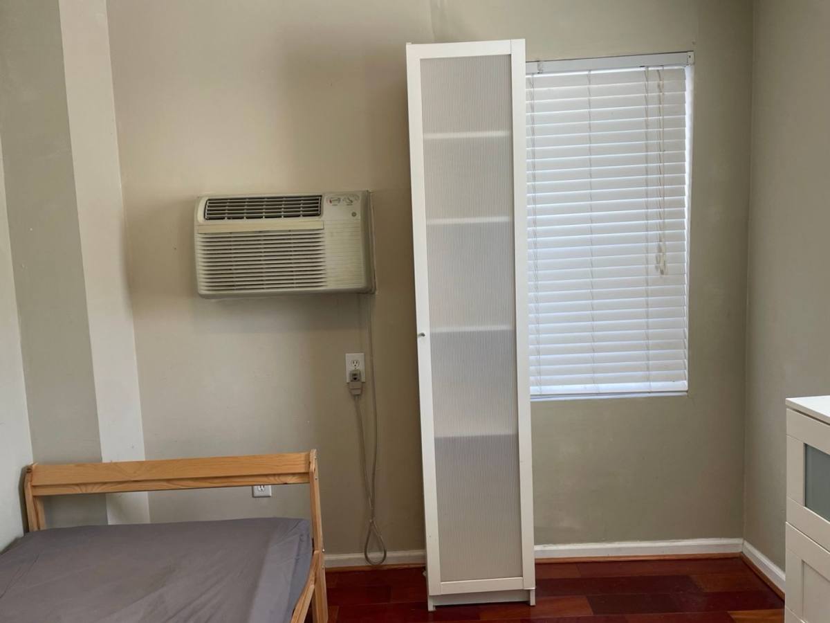 Apartment for rent at 1908 Aliceanna St, Baltimore, MD 21231