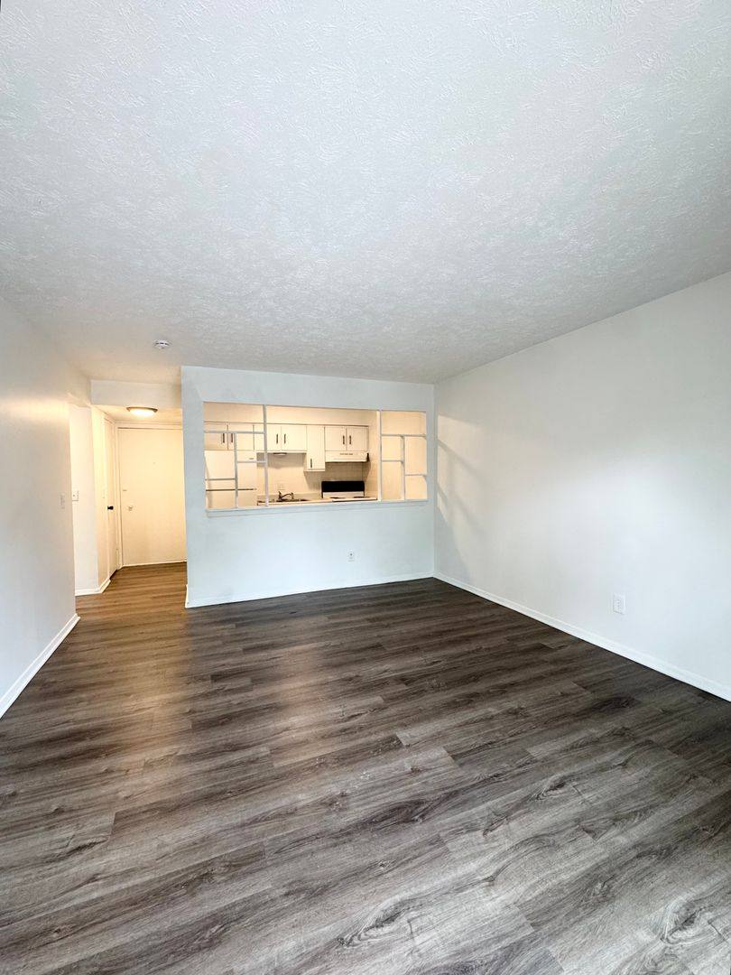 Apartment for rent at 7810 Blondo St, Omaha, NE 68134
