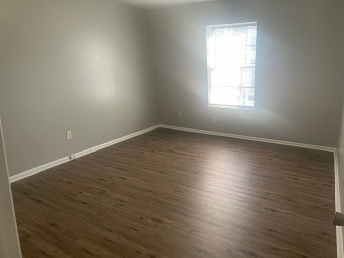 Apartment for rent at 3826 J Country Club Rd, Winston Salem, NC 27104