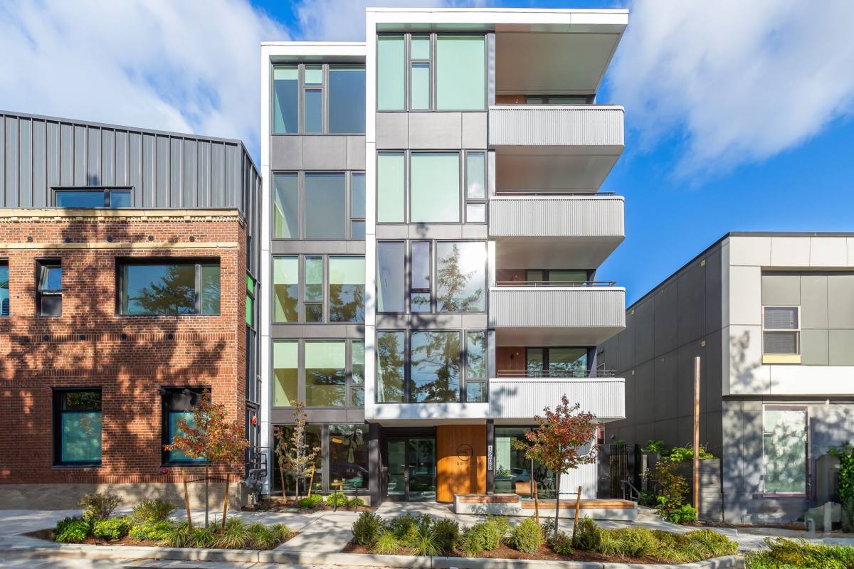 Apartment for rent at 1208 E Remington Court, Seattle, WA 98122